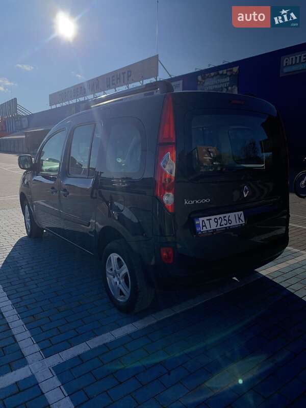 Минивэн Renault Kangoo 2009 в Калуше