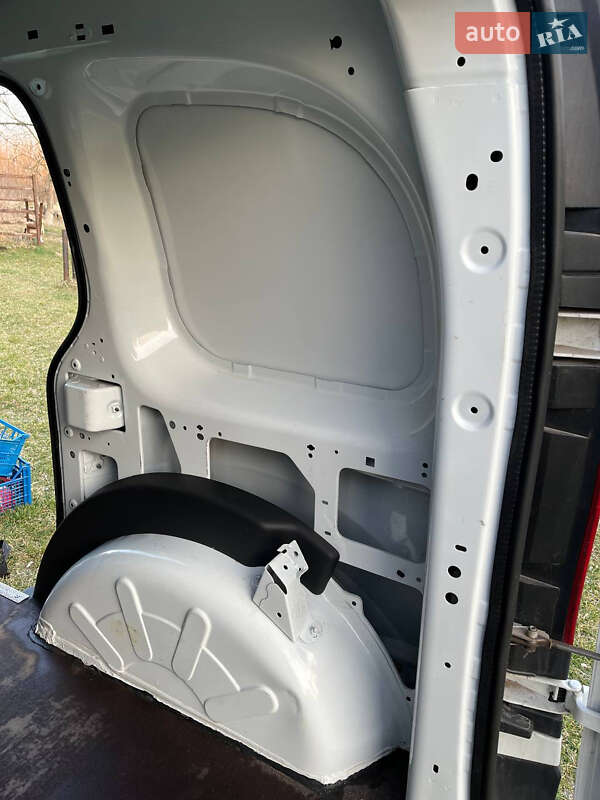 Грузовой фургон Renault Kangoo 2012 в Радивилове