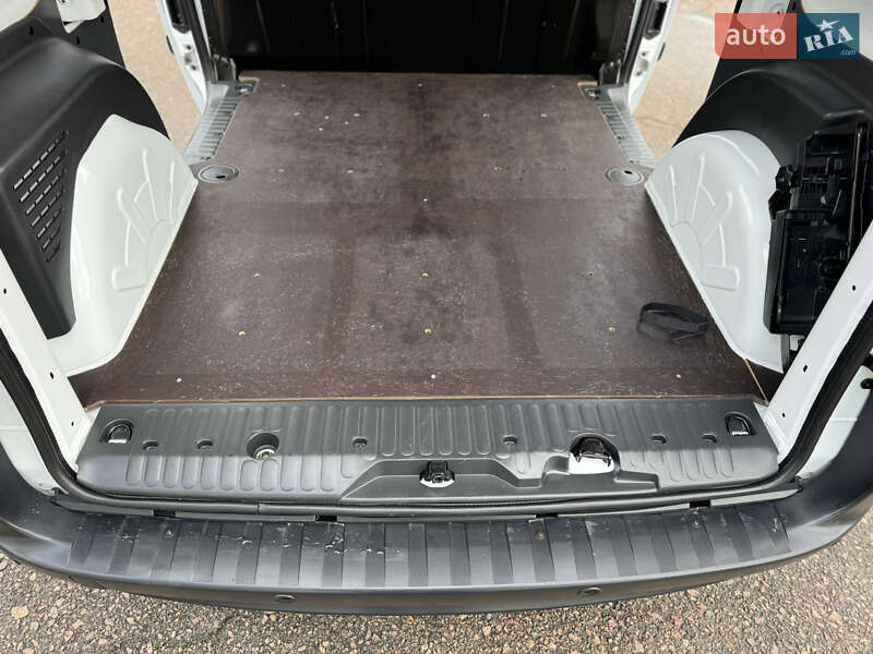 Вантажний фургон Renault Kangoo 2022 в Києві фото 53 Вантажний фургон Renault Kangoo 2022 в Києві