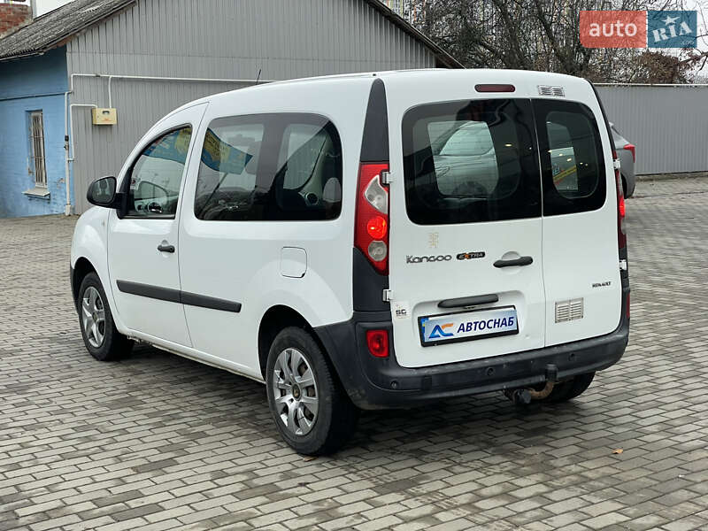 Грузопассажирский фургон Renault Kangoo 2013 в Полтаве