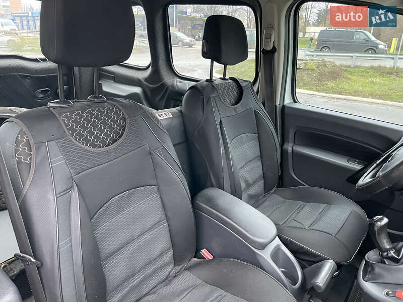 Грузопассажирский фургон Renault Kangoo 2013 в Полтаве