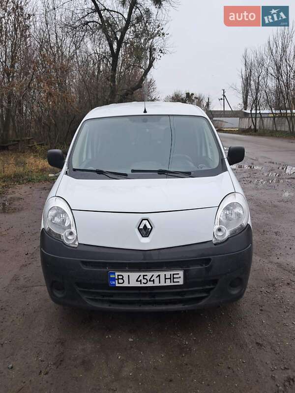 Грузовой фургон Renault Kangoo 2012 в Полтаве