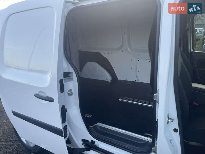 Вантажний фургон Renault Kangoo 2020 в Дубні