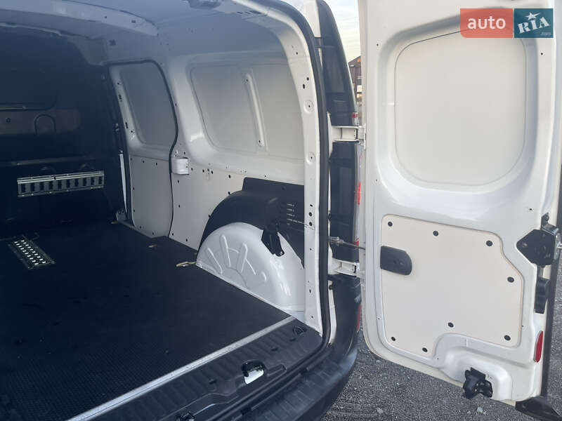 Вантажний фургон Renault Kangoo 2020 в Дубні