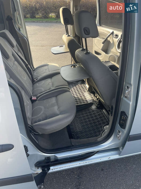 Минивэн Renault Kangoo 2010 в Кривом Роге фото 11 Минивэн Renault Kangoo 2010 в Кривом Роге