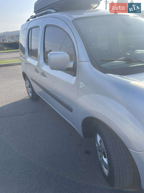 Минивэн Renault Kangoo 2010 в Кривом Роге фото 28 Минивэн Renault Kangoo 2010 в Кривом Роге