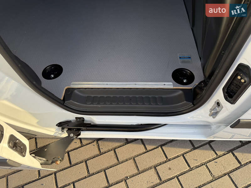 Вантажний фургон Renault Kangoo 2021 в Дубні