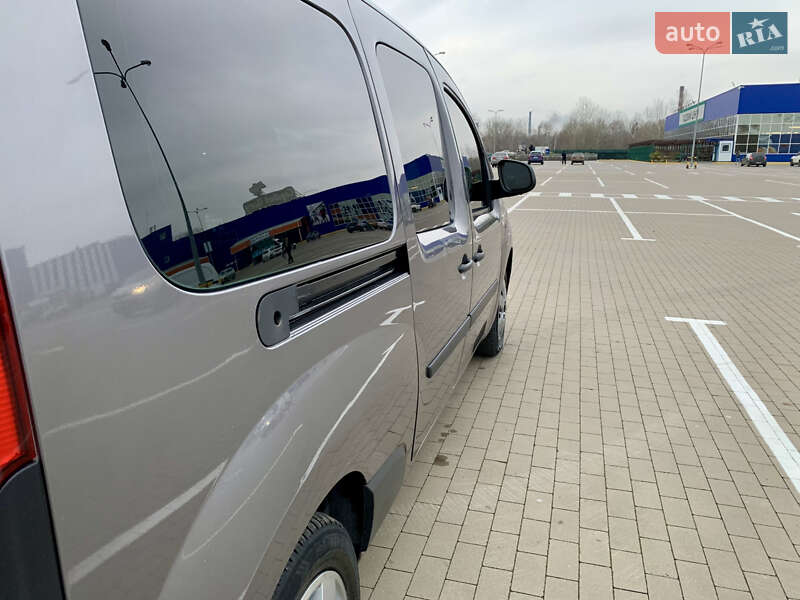 Минивэн Renault Kangoo 2013 в Сумах