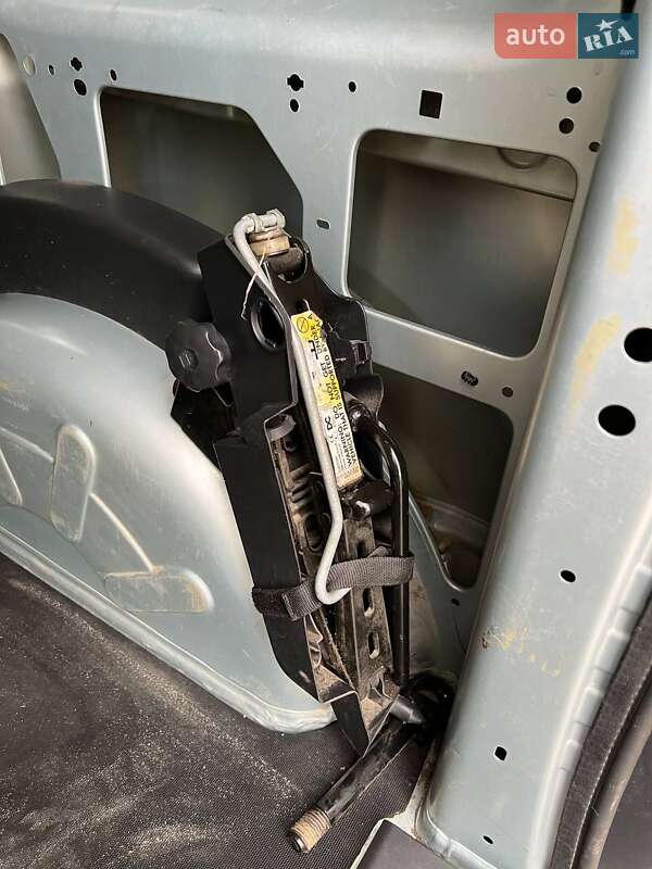 Вантажний фургон Renault Kangoo 2013 в Рівному