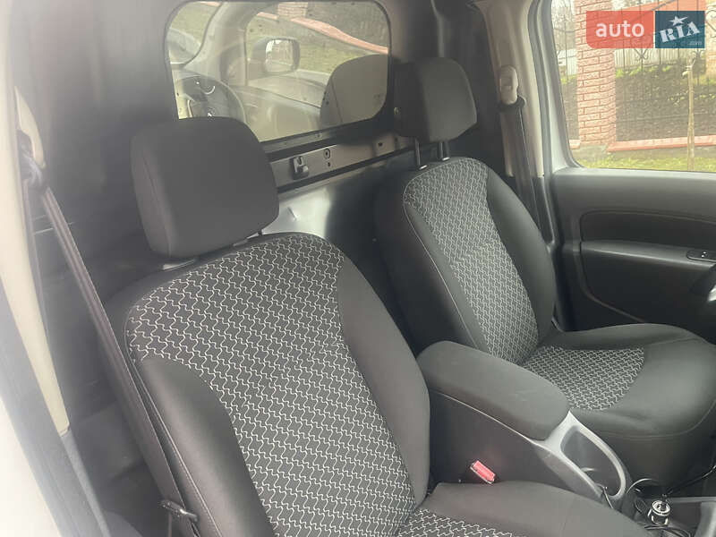 Мінівен Renault Kangoo 2012 в Хмельницькому