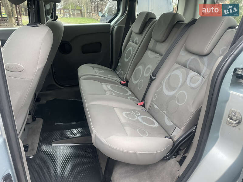 Мінівен Renault Kangoo 2009 в Луцьку