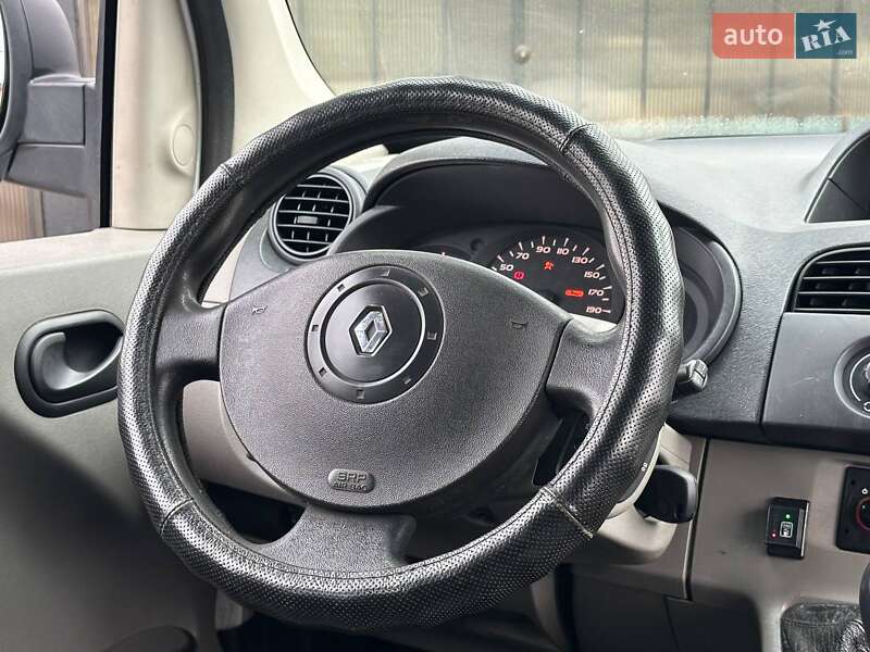 Мінівен Renault Kangoo 2010 в Києві
