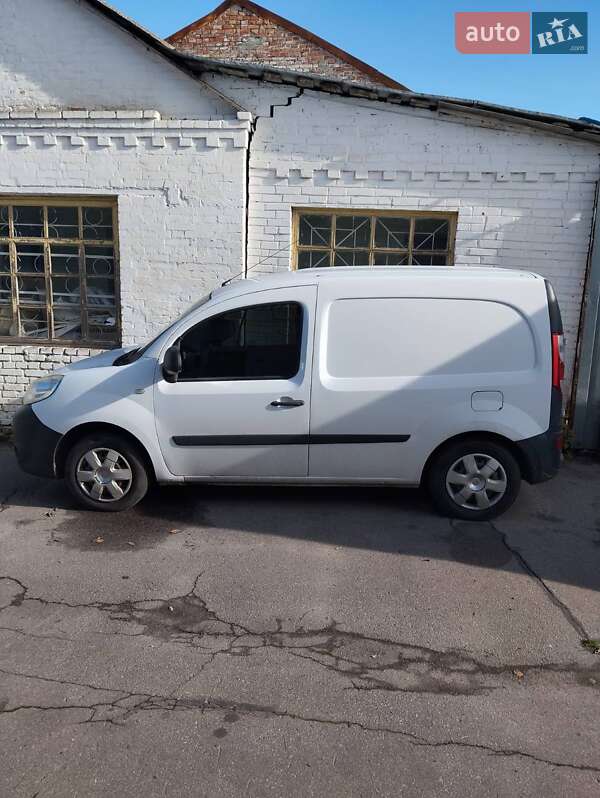 Грузовой фургон Renault Kangoo 2015 в Полтаве
