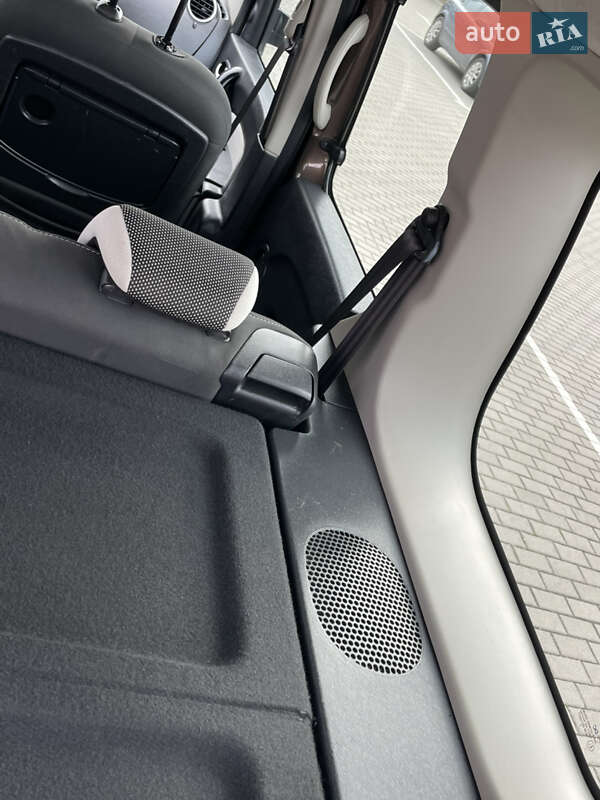 Минивэн Renault Kangoo 2014 в Дубно фото 67 Минивэн Renault Kangoo 2014 в Дубно