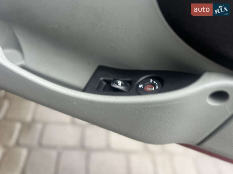 Мінівен Renault Kangoo 2007 в Тернополі фото 40 Мінівен Renault Kangoo 2007 в Тернополі