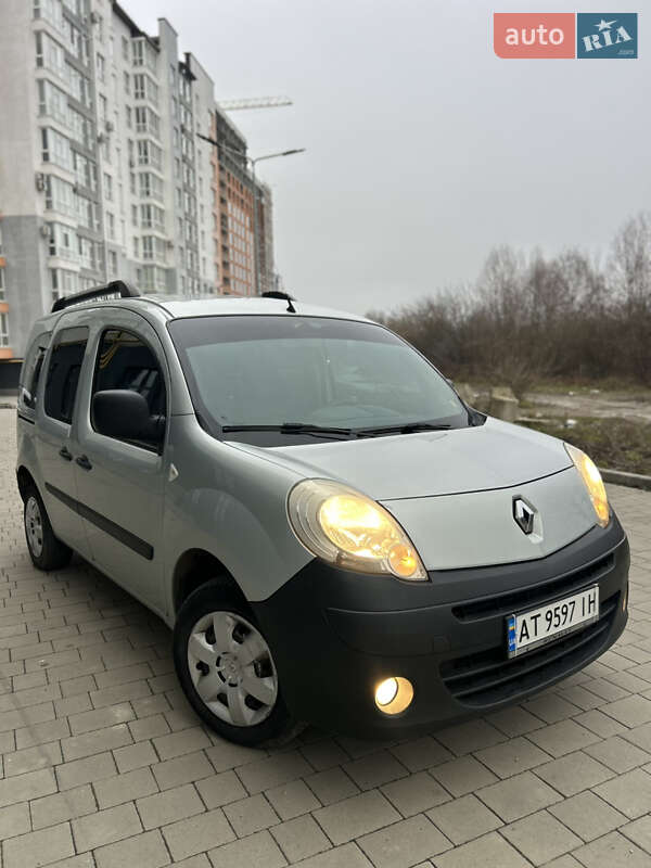 Минивэн Renault Kangoo 2009 в Ивано-Франковске