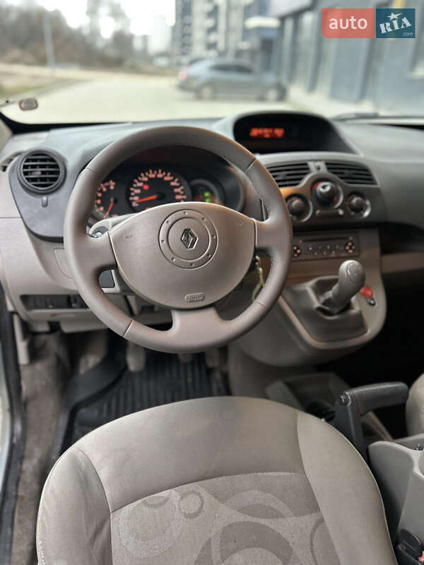 Минивэн Renault Kangoo 2009 в Ивано-Франковске
