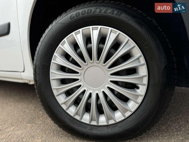 Минивэн Renault Kangoo 2018 в Киеве фото 25 Минивэн Renault Kangoo 2018 в Киеве