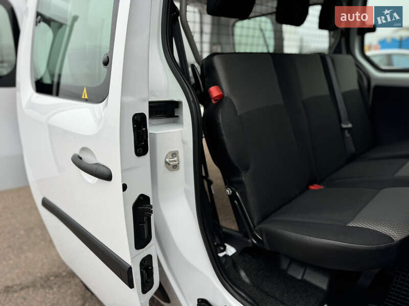 Минивэн Renault Kangoo 2018 в Киеве фото 46 Минивэн Renault Kangoo 2018 в Киеве