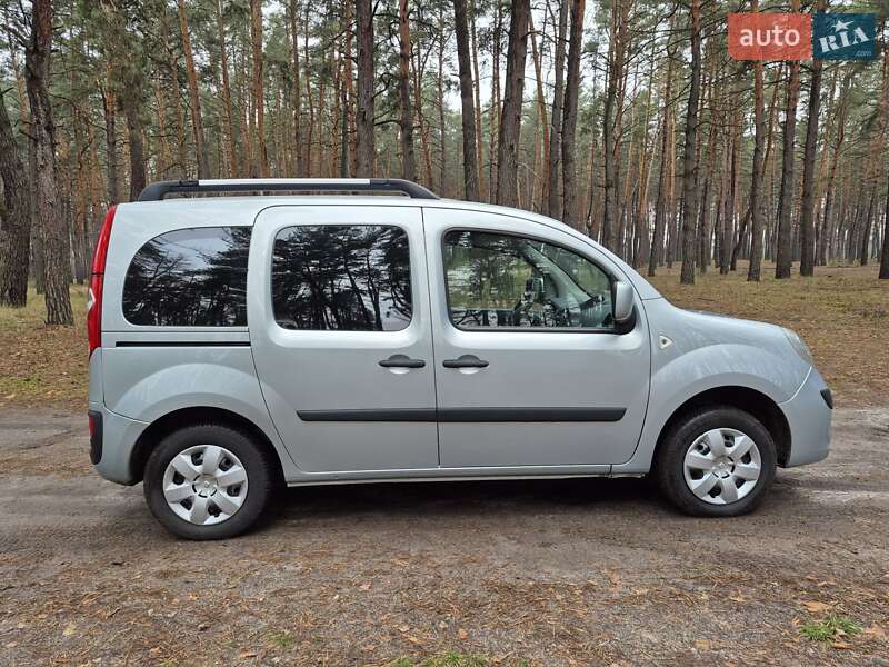 Мінівен Renault Kangoo 2010 в Харкові