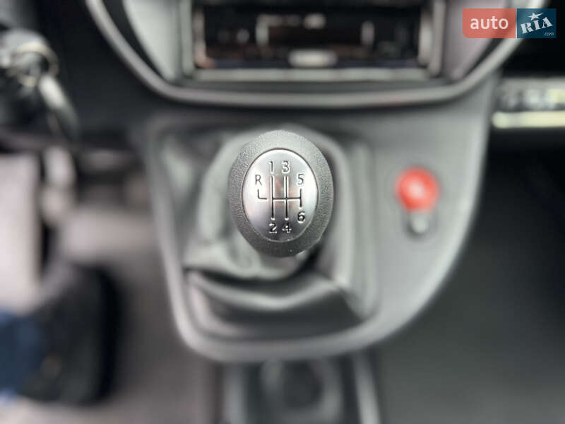 Вантажопасажирський фургон Renault Kangoo 2022 в Києві
