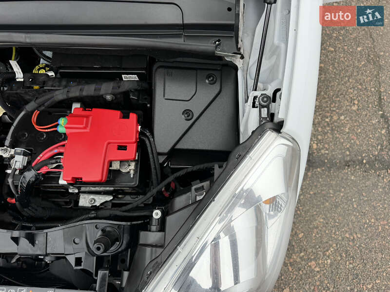 Вантажопасажирський фургон Renault Kangoo 2022 в Києві