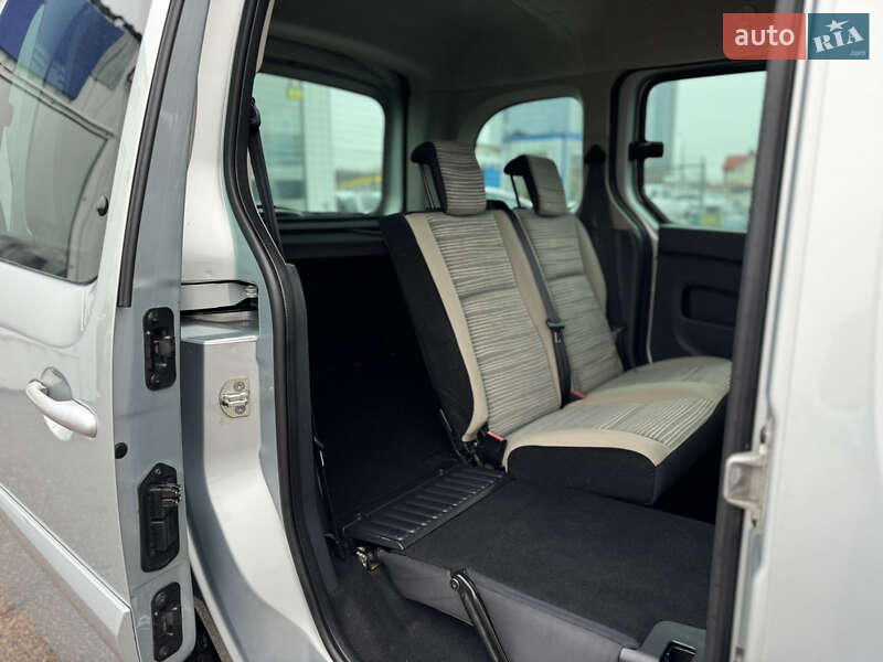 Минивэн Renault Kangoo 2012 в Киеве