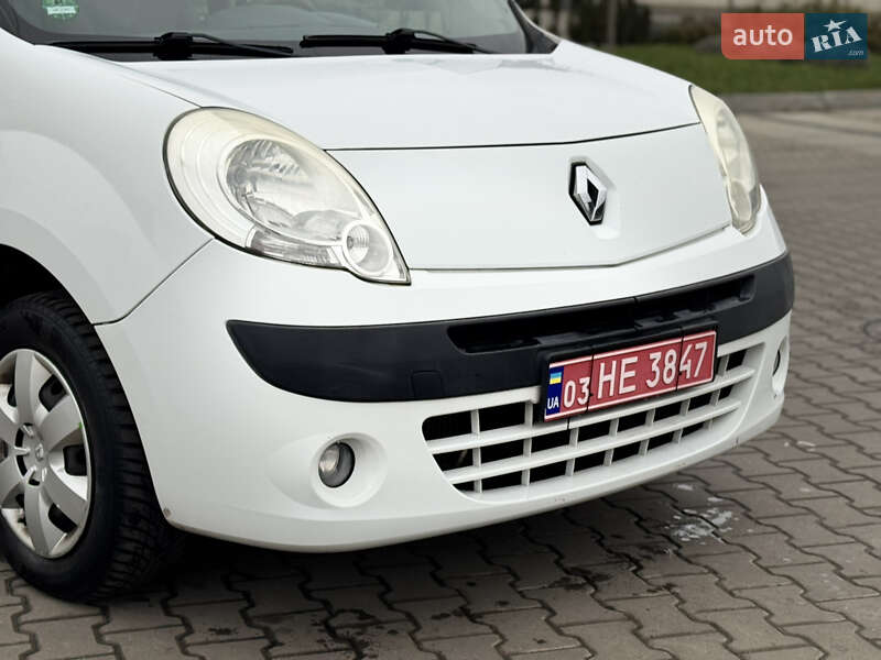 Минивэн Renault Kangoo 2010 в Луцке