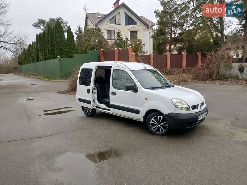 Мінівен Renault Kangoo 2004 в Києві фото 4 Мінівен Renault Kangoo 2004 в Києві