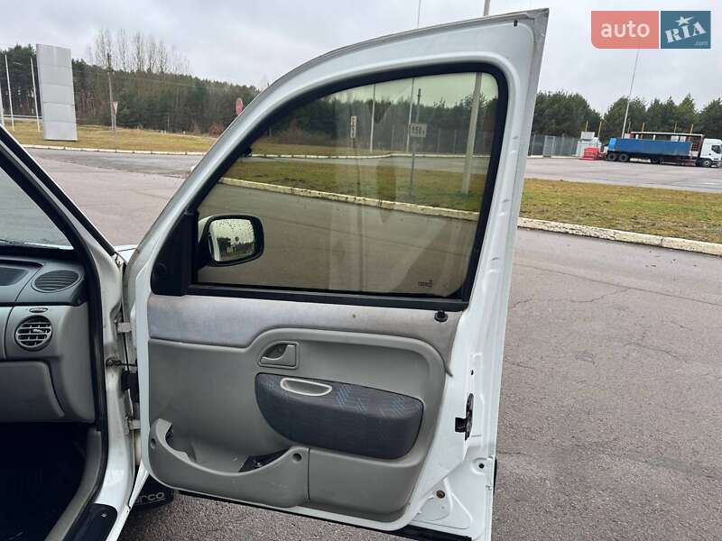 Минивэн Renault Kangoo 2005 в Ковеле