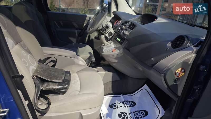 Мінівен Renault Kangoo 2009 в Івано-Франківську