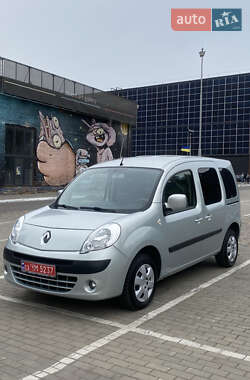 Минивэн Renault Kangoo 2010 в Киверцах