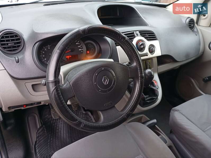 Минивэн Renault Kangoo 2010 в Каменец-Подольском фото 29 Минивэн Renault Kangoo 2010 в Каменец-Подольском