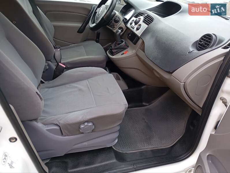 Минивэн Renault Kangoo 2010 в Каменец-Подольском фото 2 Минивэн Renault Kangoo 2010 в Каменец-Подольском