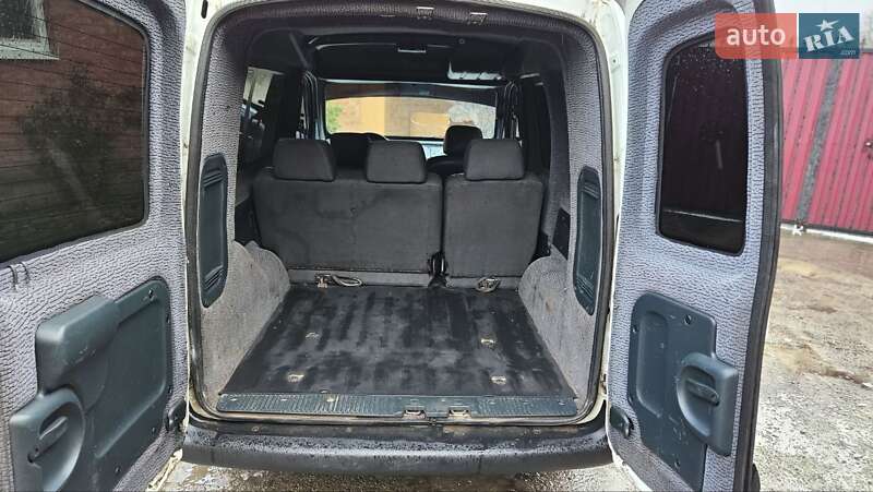 Минивэн Renault Kangoo 2000 в Ахтырке фото 11 Минивэн Renault Kangoo 2000 в Ахтырке