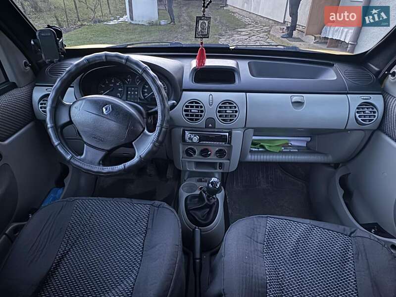 Минивэн Renault Kangoo 2004 в Хырове фото 9 Минивэн Renault Kangoo 2004 в Хырове