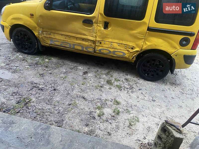 Минивэн Renault Kangoo 2003 в Киеве