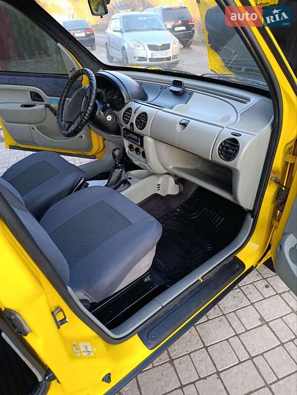 Мінівен Renault Kangoo 2001 в Хмільнику