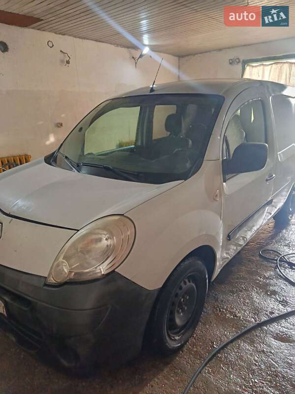 Грузопассажирский фургон Renault Kangoo 2013 в Киеве