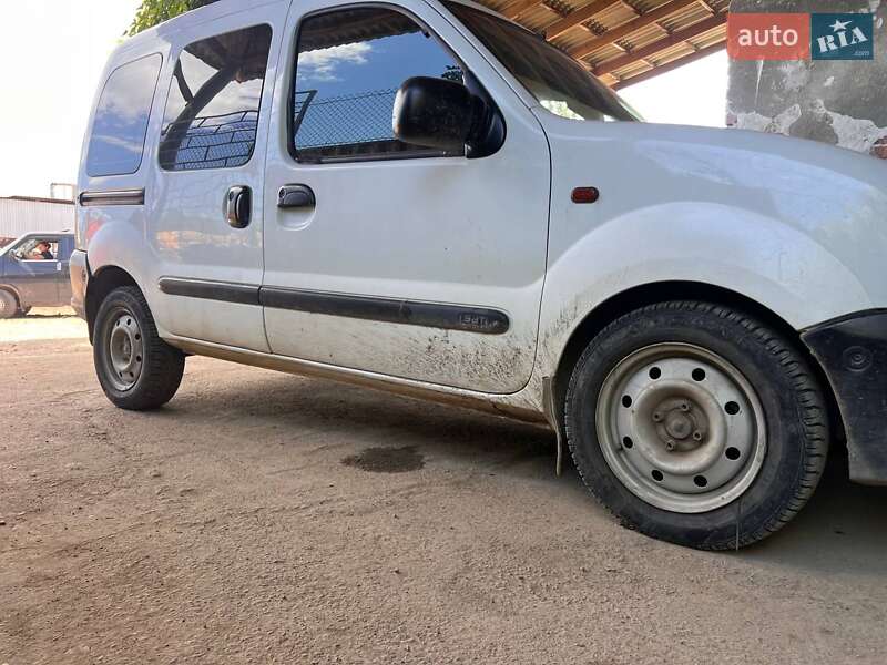 Минивэн Renault Kangoo 2001 в Перегинском фото 2 Минивэн Renault Kangoo 2001 в Перегинском