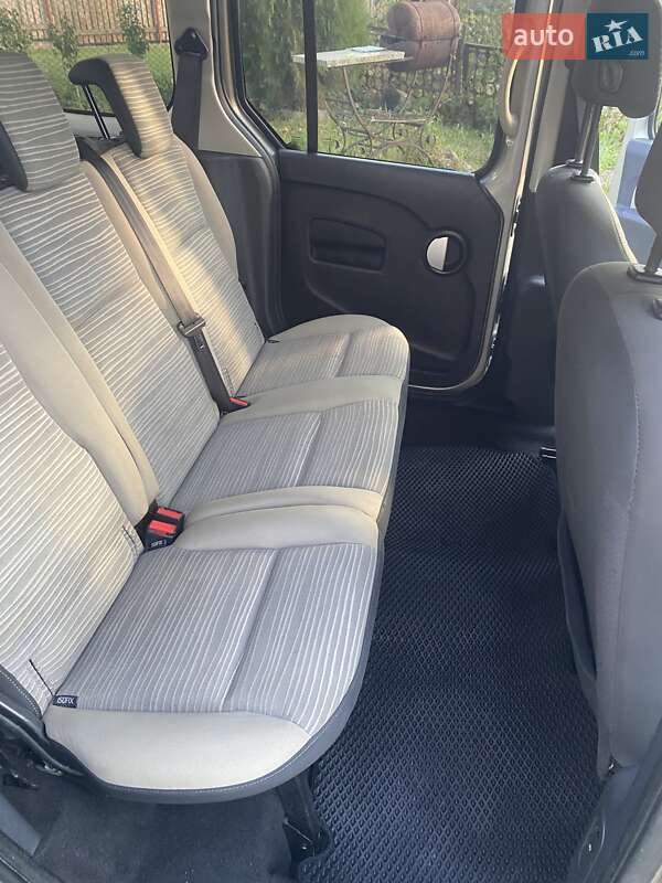 Минивэн Renault Kangoo 2011 в Пустомытах фото 5 Минивэн Renault Kangoo 2011 в Пустомытах