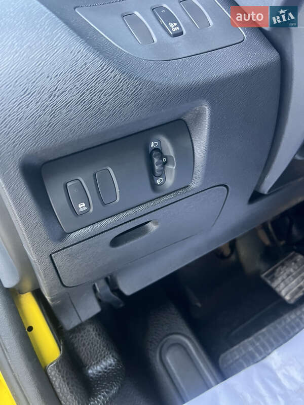 Вантажний фургон Renault Kangoo 2019 в Тернополі