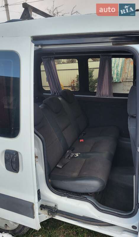 Минивэн Renault Kangoo 2004 в Болехове