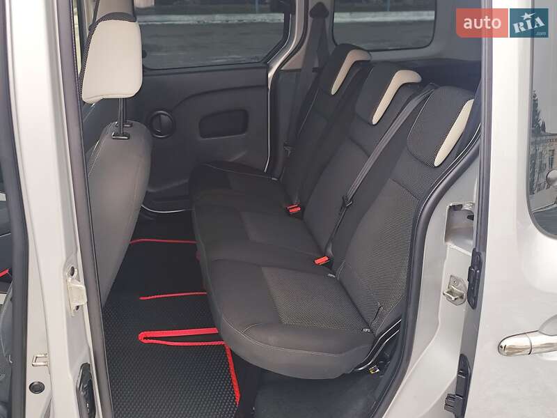 Минивэн Renault Kangoo 2015 в Новоархангельске