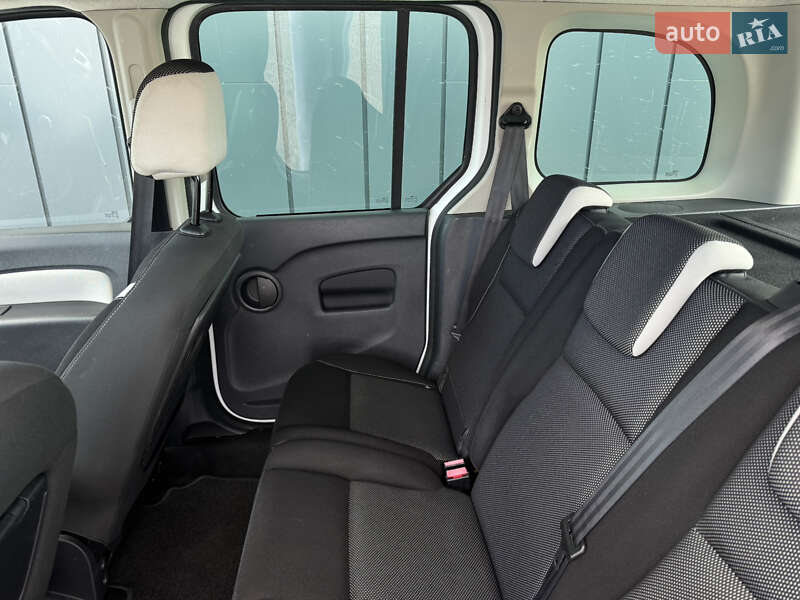 Минивэн Renault Kangoo 2014 в Ровно фото 27 Минивэн Renault Kangoo 2014 в Ровно