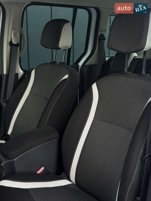 Минивэн Renault Kangoo 2014 в Ровно фото 55 Минивэн Renault Kangoo 2014 в Ровно