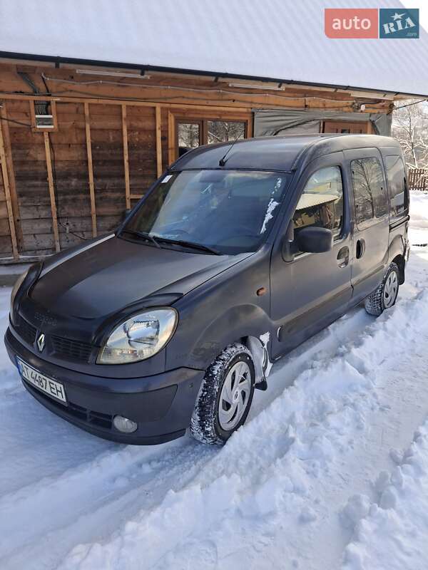 Минивэн Renault Kangoo 2003 в Косове