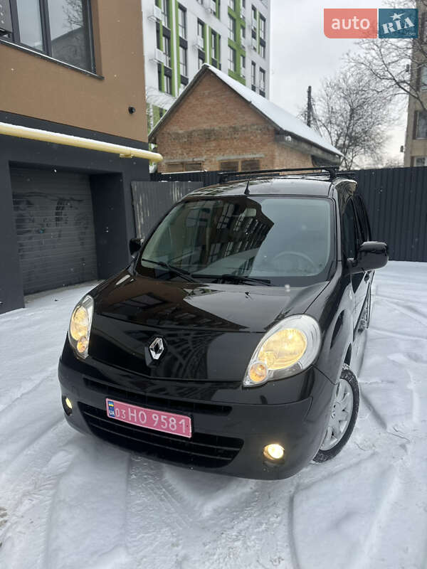 Минивэн Renault Kangoo 2010 в Виннице