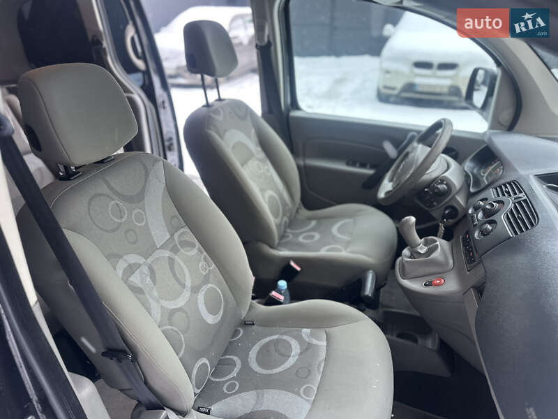 Минивэн Renault Kangoo 2010 в Виннице