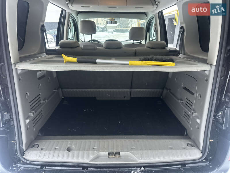 Минивэн Renault Kangoo 2010 в Виннице